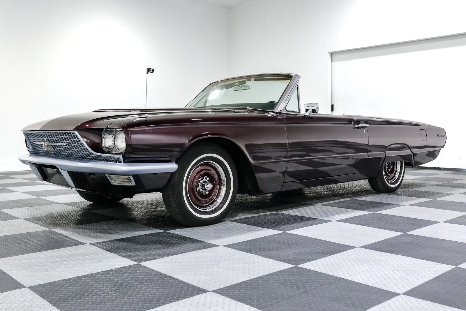 1966 Ford Thunderbird